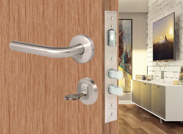 CERRADURAS CON MANIJA